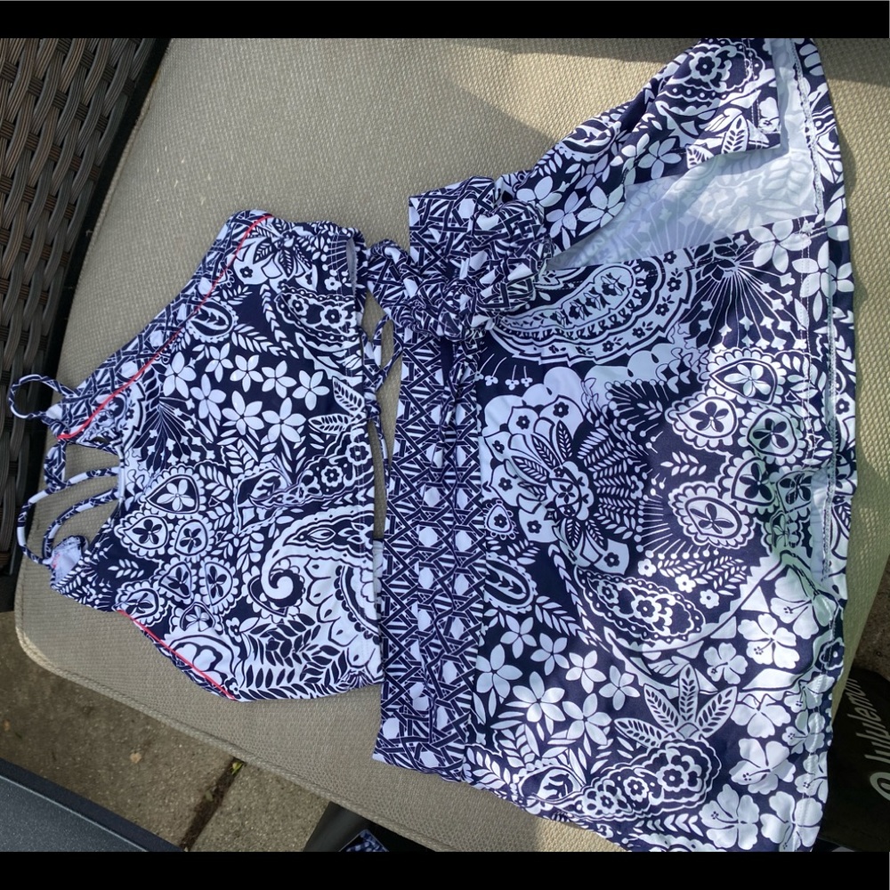 Tommy Bahama 2 Piece Bathing Suit